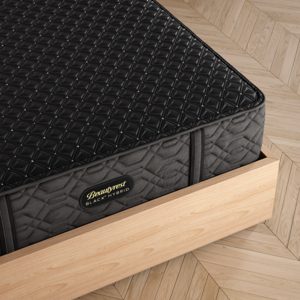 Beautyrest Black Hybrid Series 3 Plush - Image 4